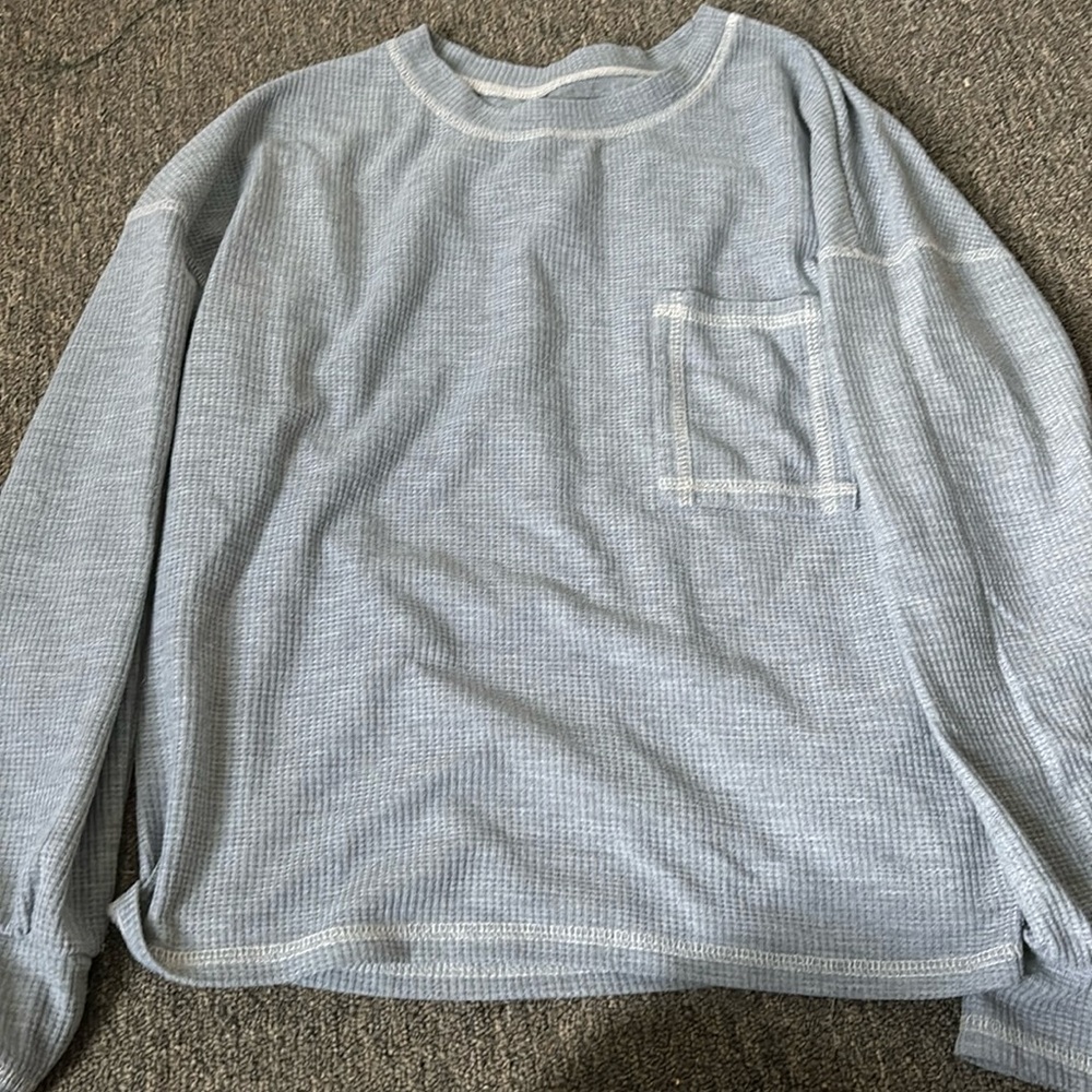 Grey long sleeve